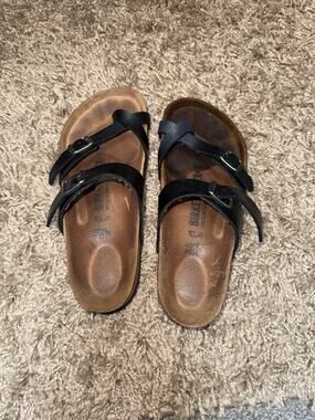 Birkenstock Mayari sandals in black women’s size 36 U.S 5-5.5